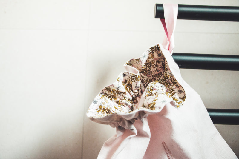 sac brodé main, pour lingerie